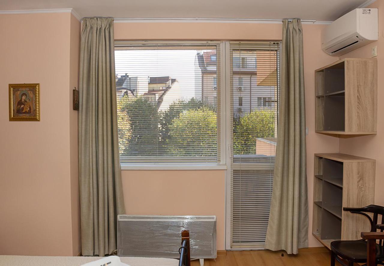 Cozy 1Bd Apartment With Free Parking In The Area By Flat Mаnager Varna Ngoại thất bức ảnh