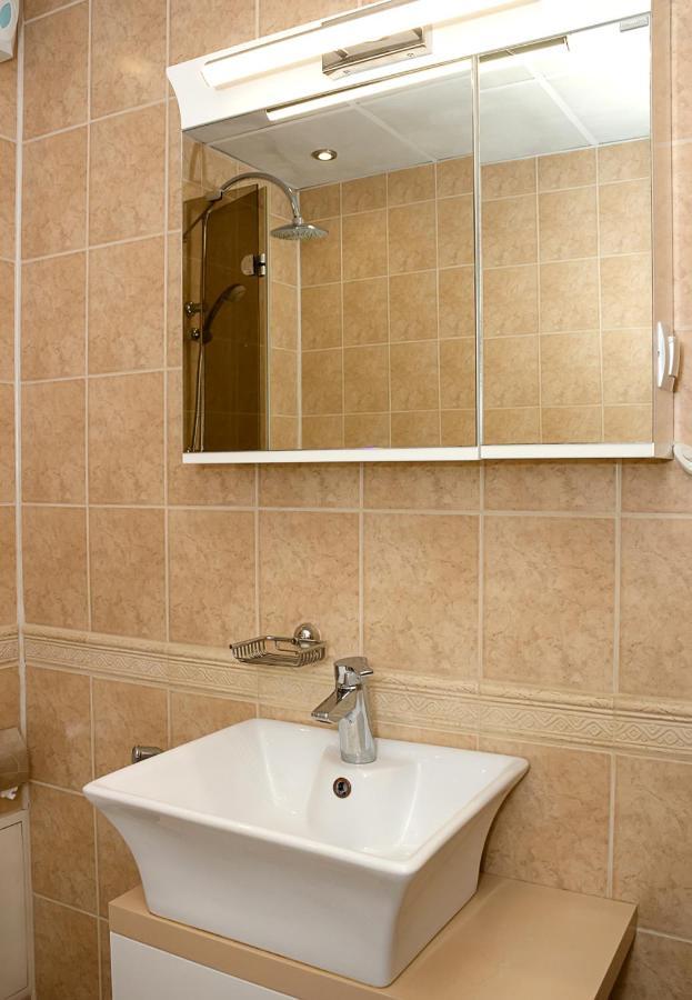 Cozy 1Bd Apartment With Free Parking In The Area By Flat Mаnager Varna Ngoại thất bức ảnh